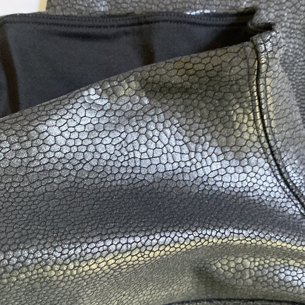 Spanx SPANX Pants Faux Leather Matte Snake Leggings Black size Large New - Picture 13 of 14